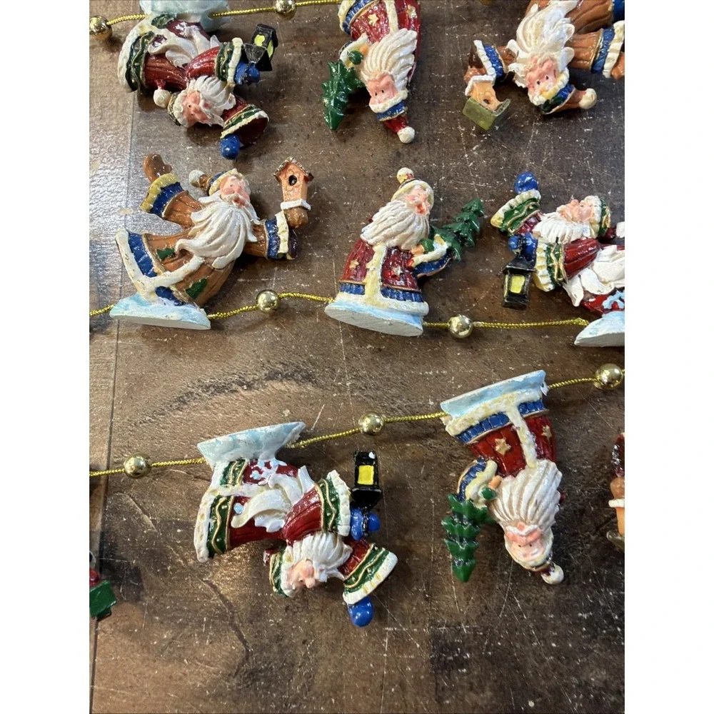 Vintage 1990s Christmas Santa Claus Miniature Resin Figurine Garland Set‎ Of 2